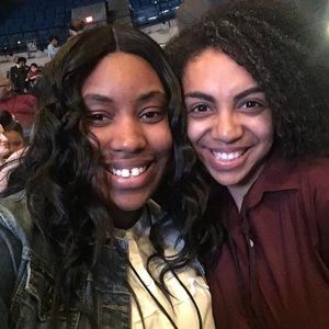 Meet your Posher, Dayna